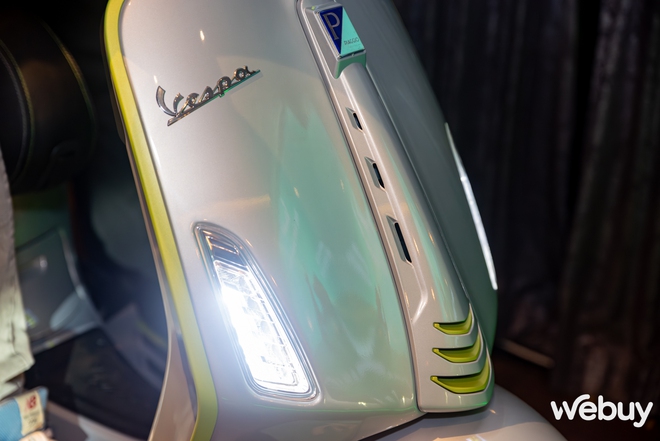 Đây là Vespa Sprint Tech: Thiết kế kinh điển của người Ý hướng tới giới trẻ Việt, có tính năng công nghệ giúp "khoe" xe tinh tế- Ảnh 22. Đây là Vespa Sprint Tech: Thiết kế kinh điển của người Ý hướng tới giới trẻ Việt, có tính năng công nghệ giúp "khoe" xe tinh tế- Ảnh 22.