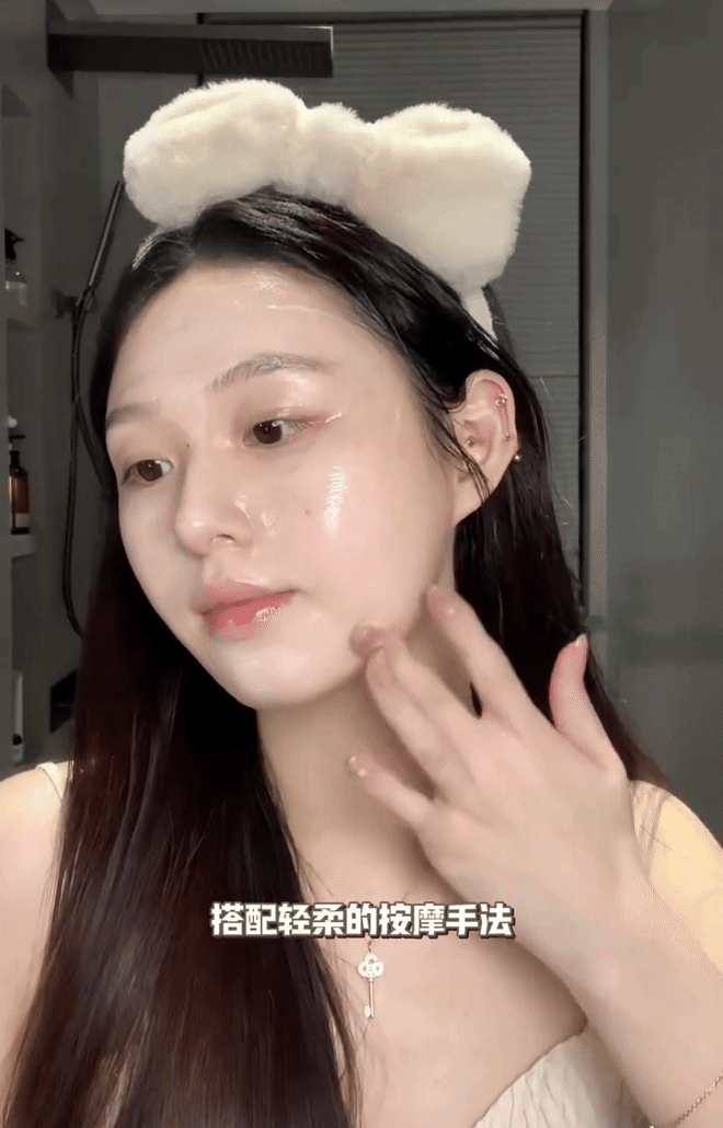 4 kem dưỡng nhẹ như mây dùng mùa hè rất sướng: Da ngậm nước, là phẳng nếp nhăn- Ảnh 16.