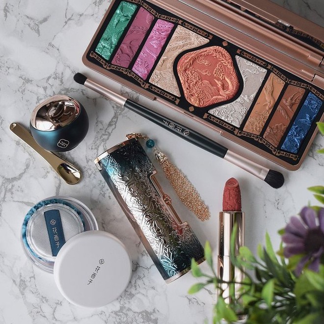 Thời kỳ độc chiếm của mỹ phẩm Hàn đã không còn: Đồ High-end khiến giới trẻ phát cuồng ra sao ?- Ảnh 25. Thời kỳ độc chiếm của mỹ phẩm Hàn đã không còn: Đồ High-end khiến giới trẻ phát cuồng ra sao ?- Ảnh 25.