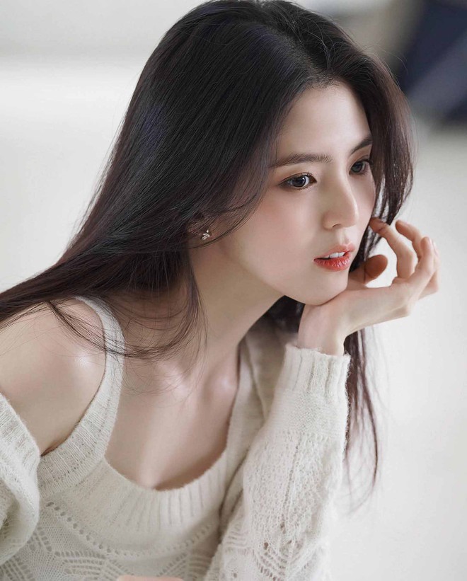 Mỹ nhân Việt đang viral vì có visual cực giống Han So Hee, style đời thường nhìn thấy cưng- Ảnh 1. Mỹ nhân Việt đang viral vì có visual cực giống Han So Hee, style đời thường nhìn thấy cưng- Ảnh 1.