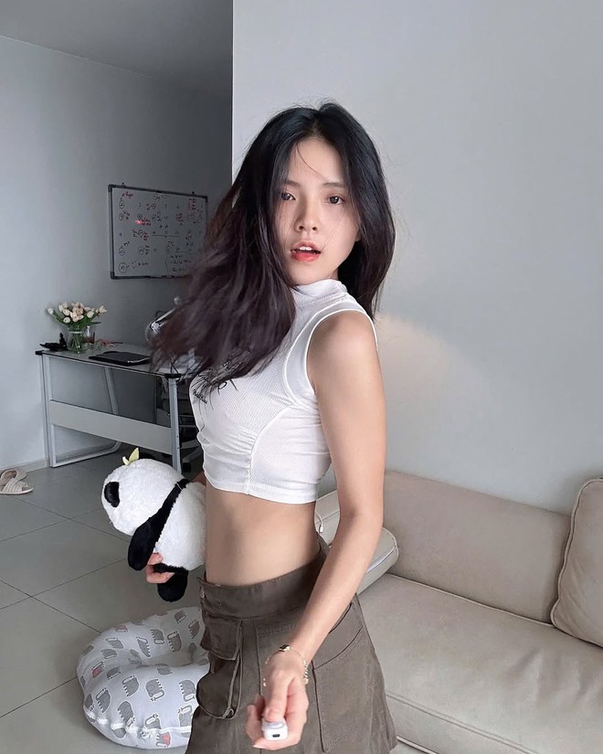 Mỹ nhân Việt đang viral vì có visual cực giống Han So Hee, style đời thường nhìn thấy cưng- Ảnh 3. Mỹ nhân Việt đang viral vì có visual cực giống Han So Hee, style đời thường nhìn thấy cưng- Ảnh 3.