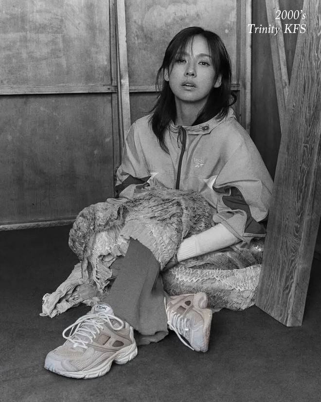 Rosé đi Coachella khiến MXH rần rần, hoá ra là nhờ local brand Việt!- Ảnh 8. Rosé đi Coachella khiến MXH rần rần, hoá ra là nhờ local brand Việt!- Ảnh 8.