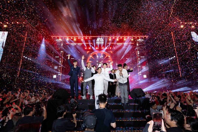 Ái nữ nhà Lý Hải - Minh Hà bùng nổ visual, giọng hát, vũ đạo được khen như idol- Ảnh 2. Ái nữ nhà Lý Hải - Minh Hà bùng nổ visual, giọng hát, vũ đạo được khen như idol- Ảnh 2.