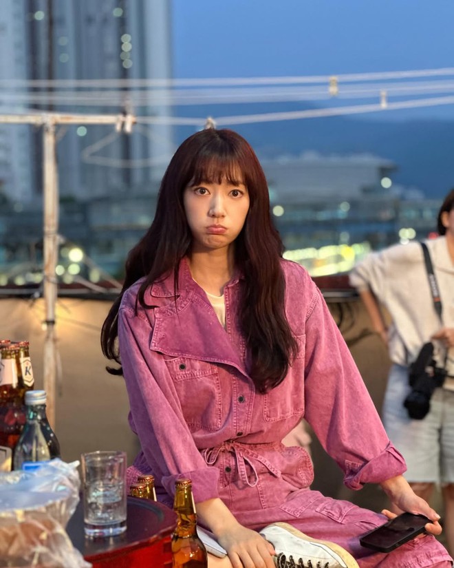 Park Shin Hye U35 visual trẻ măng nhưng vẫn hối hận vì không làm một điều sớm hơn- Ảnh 7. Park Shin Hye U35 visual trẻ măng nhưng vẫn hối hận vì không làm một điều sớm hơn- Ảnh 7.