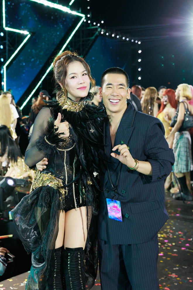 Travis Nguyễn tiết lộ phía sau hậu trường của tiết mục gây xúc động nhất concert Chị đẹp- Ảnh 3. Travis Nguyễn tiết lộ phía sau hậu trường của tiết mục gây xúc động nhất concert Chị đẹp- Ảnh 3.
