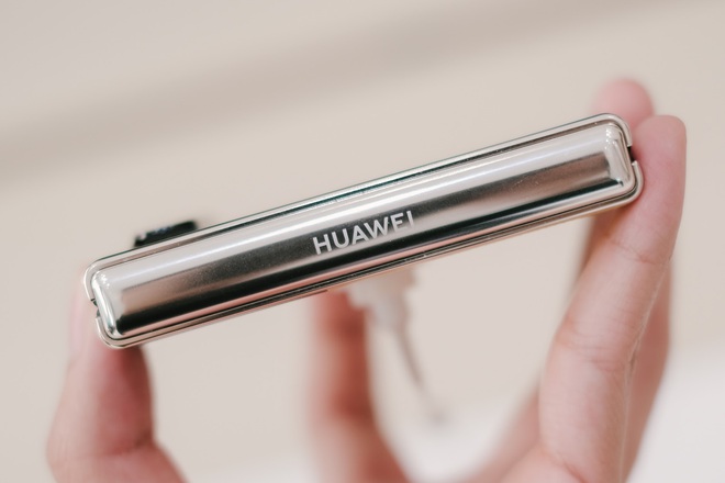 Huawei Pura X: Thiết kế độc lạ có 1-0-2, vượt ngưỡng flagship nội địa trở thành biểu tượng xa xỉ, mới ra mắt đã tạo địa chấn - Ảnh 6. Huawei Pura X: Thiết kế độc lạ có 1-0-2, vượt ngưỡng flagship nội địa trở thành biểu tượng xa xỉ, mới ra mắt đã tạo địa chấn - Ảnh 6.