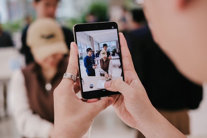 Huawei Pura X: Thiết kế độc lạ có 1-0-2, vượt ngưỡng flagship nội địa trở thành biểu tượng xa xỉ, mới ra mắt đã tạo địa chấn - Ảnh 8. Huawei Pura X: Thiết kế độc lạ có 1-0-2, vượt ngưỡng flagship nội địa trở thành biểu tượng xa xỉ, mới ra mắt đã tạo địa chấn - Ảnh 8.