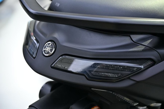 Tái xuất sau gần 10 năm vắng bóng, Yamaha NMAX155 chính thức được ra mắt, nhưng vẫn khó có cửa cạnh tranh tại thị trường Việt!- Ảnh 3. Tái xuất sau gần 10 năm vắng bóng, Yamaha NMAX155 chính thức được ra mắt, nhưng vẫn khó có cửa cạnh tranh tại thị trường Việt!- Ảnh 3.