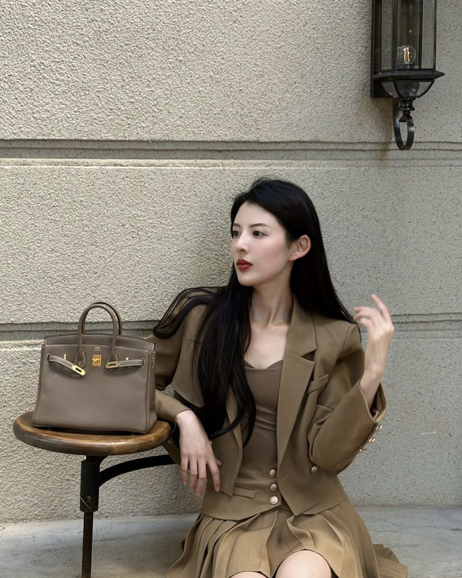 Các “pháp sư Trung Hoa” bán Hermès Birkin chỉ 42 triệu đồng với cam đoan "y hãng": Tin được không?- Ảnh 3. Các “pháp sư Trung Hoa” bán Hermès Birkin chỉ 42 triệu đồng với cam đoan "y hãng": Tin được không?- Ảnh 3.