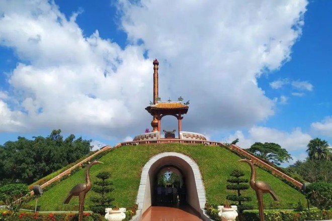 Cây cầu "dài nhất trong lịch sử" trở thành điểm đến hot dịp 30/4: Chúng ta chỉ mất 2 phút để chạy qua, nhưng ông cha ta mất đến 21 năm để nối liền đôi bờ Nam-Bắc!- Ảnh 11. Cây cầu "dài nhất trong lịch sử" trở thành điểm đến hot dịp 30/4: Chúng ta chỉ mất 2 phút để chạy qua, nhưng ông cha ta mất đến 21 năm để nối liền đôi bờ Nam-Bắc!- Ảnh 11.