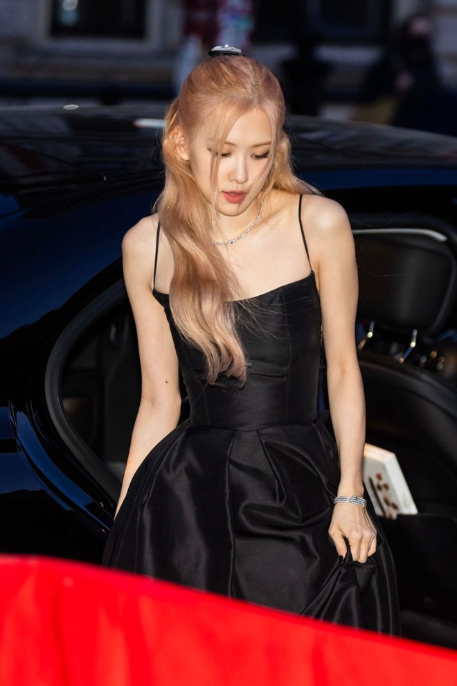 Yoona và Rosé: Sự khác biệt "một trời một vực" khi làm đại sứ toàn cầu- Ảnh 12. Yoona và Rosé: Sự khác biệt "một trời một vực" khi làm đại sứ toàn cầu- Ảnh 12.