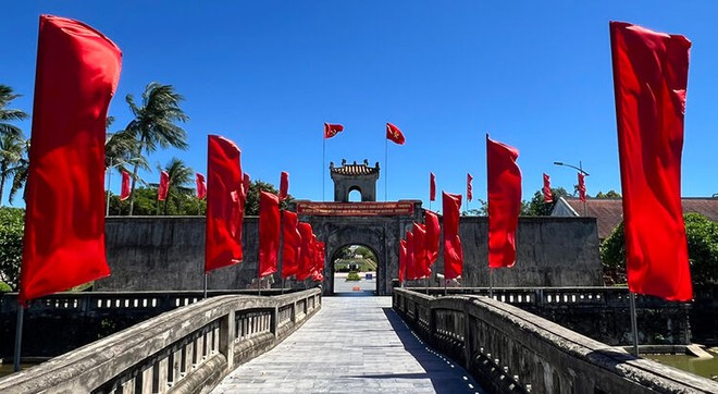 Cây cầu "dài nhất trong lịch sử" trở thành điểm đến hot dịp 30/4: Chúng ta chỉ mất 2 phút để chạy qua, nhưng ông cha ta mất đến 21 năm để nối liền đôi bờ Nam-Bắc!- Ảnh 12. Cây cầu "dài nhất trong lịch sử" trở thành điểm đến hot dịp 30/4: Chúng ta chỉ mất 2 phút để chạy qua, nhưng ông cha ta mất đến 21 năm để nối liền đôi bờ Nam-Bắc!- Ảnh 12.