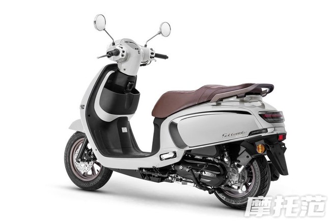 Suzuki âm thầm ra mắt mẫu xe tay ga 125cc đẹp hơn nhiều các đối thủ đến từ Honda hay Yamaha mà giá chỉ hơn 35 triệu đồng- Ảnh 6. Suzuki âm thầm ra mắt mẫu xe tay ga 125cc đẹp hơn nhiều các đối thủ đến từ Honda hay Yamaha mà giá chỉ hơn 35 triệu đồng- Ảnh 6.