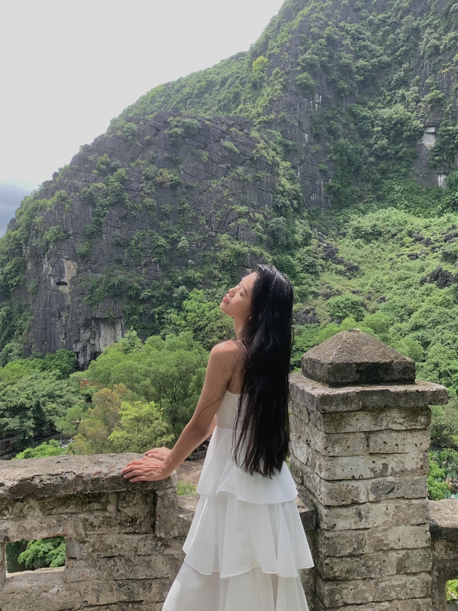 Lục lại profile Hoa khôi Ngoại thương 2024 sau một năm đăng quang: Vẫn giỏi và Lục lại profile Hoa khôi Ngoại thương 2024 sau một năm đăng quang: Vẫn giỏi và