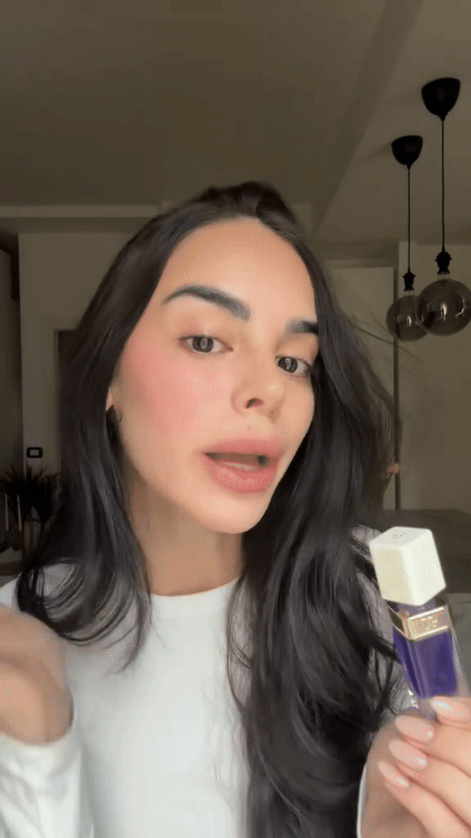 Gái xinh thi nhau bôi “lọ mực” xanh lè lên mặt, kết quả ai cũng “ngã ngửa”- Ảnh 10. Gái xinh thi nhau bôi “lọ mực” xanh lè lên mặt, kết quả ai cũng “ngã ngửa”- Ảnh 10.