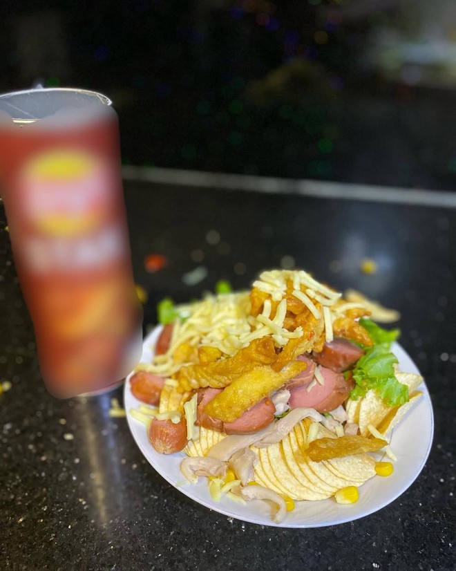65k gói bim bim mang danh “tacos đi bộ” ở Hà Nội khiến dân tình xôn xao, càng “dậy sóng hơn” khi chủ quán lên tiếng- Ảnh 10. 65k gói bim bim mang danh “tacos đi bộ” ở Hà Nội khiến dân tình xôn xao, càng “dậy sóng hơn” khi chủ quán lên tiếng- Ảnh 10.