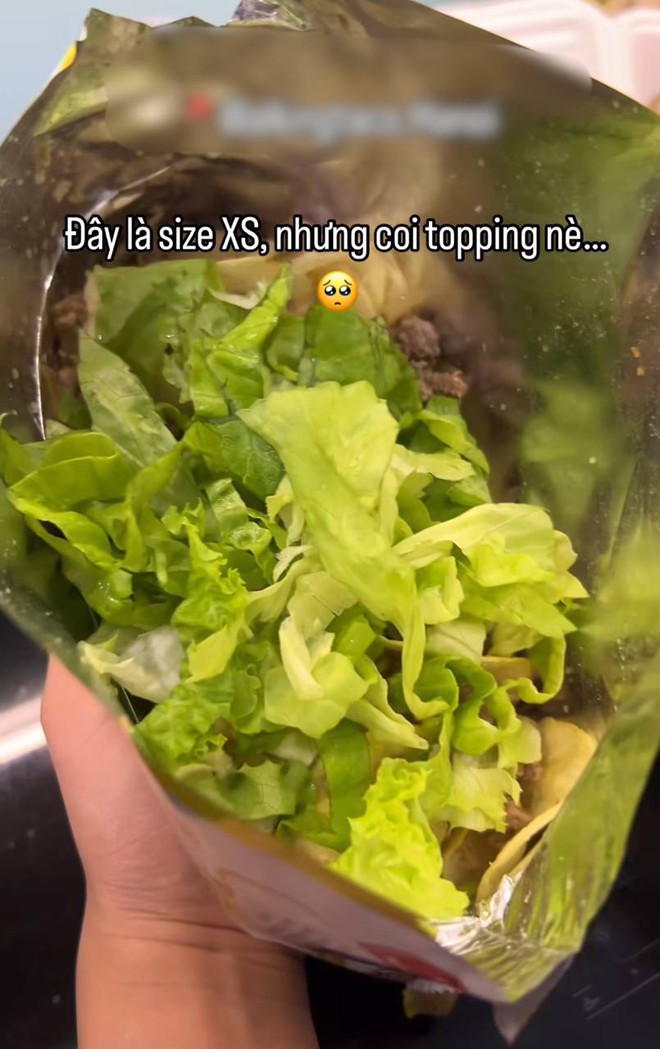 65k gói bim bim mang danh “tacos đi bộ” ở Hà Nội khiến dân tình xôn xao, càng “dậy sóng hơn” khi chủ quán lên tiếng- Ảnh 2. 65k gói bim bim mang danh “tacos đi bộ” ở Hà Nội khiến dân tình xôn xao, càng “dậy sóng hơn” khi chủ quán lên tiếng- Ảnh 2.
