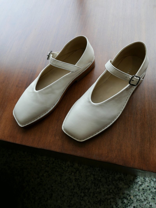 Mẫu giày bệt nhỏ xinh đang làm chủ một cuộc chơi lớn của làng footwear 2025!- Ảnh 26. Mẫu giày bệt nhỏ xinh đang làm chủ một cuộc chơi lớn của làng footwear 2025!- Ảnh 26.