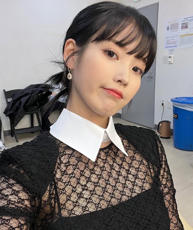 Tưởng thiếu bước makeup này sẽ kém xinh, ai ngờ lại thành 'trend hack tuổi' của hội sao Hàn- Ảnh 2. Tưởng thiếu bước makeup này sẽ kém xinh, ai ngờ lại thành 'trend hack tuổi' của hội sao Hàn- Ảnh 2.