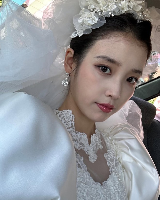 Tưởng thiếu bước makeup này sẽ kém xinh, ai ngờ lại thành 'trend hack tuổi' của hội sao Hàn- Ảnh 6. Tưởng thiếu bước makeup này sẽ kém xinh, ai ngờ lại thành 'trend hack tuổi' của hội sao Hàn- Ảnh 6.