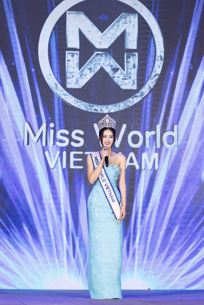 Hoa hậu Ý Nhi chuẩn bị sang Ấn Độ thi Miss World, khoe loạt váy lộng lẫy- Ảnh 1. Hoa hậu Ý Nhi chuẩn bị sang Ấn Độ thi Miss World, khoe loạt váy lộng lẫy- Ảnh 1.
