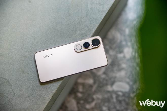 Đẹp thôi chưa đủ, chiếc điện thoại này của vivo có khả năng sạc nhanh nhất trong tầm giá dưới 9 triệu đồng- Ảnh 28. Đẹp thôi chưa đủ, chiếc điện thoại này của vivo có khả năng sạc nhanh nhất trong tầm giá dưới 9 triệu đồng- Ảnh 28.