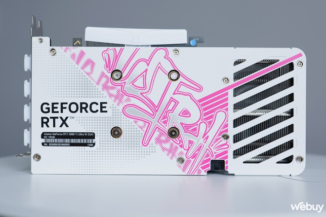 Mở hộp Colorful iGame GeForce RTX 5060 Ti Ultra W DUO OC 16GB-V: Giữ nguyên phong cách hip-hop giống bản 5080 với mức giá nhẹ nhàng hơn- Ảnh 5. Mở hộp Colorful iGame GeForce RTX 5060 Ti Ultra W DUO OC 16GB-V: Giữ nguyên phong cách hip-hop giống bản 5080 với mức giá nhẹ nhàng hơn- Ảnh 5.