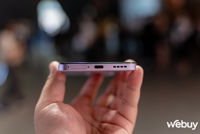 Cận cảnh realme 14 Series: Thiết kế tương lai, pin khủng 6000 mAh, dùng Snapdragon 6 Gen 4, giá chỉ hơn 8 triệu- Ảnh 15. Cận cảnh realme 14 Series: Thiết kế tương lai, pin khủng 6000 mAh, dùng Snapdragon 6 Gen 4, giá chỉ hơn 8 triệu- Ảnh 15.
