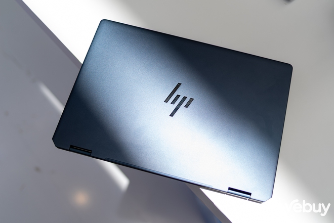 HP kỷ niệm 30 năm có mặt tại thị trường Việt Nam: Ra mắt laptop với tên gọi mới, tích hợp AI riêng hỗ trợ công việc- Ảnh 8. HP kỷ niệm 30 năm có mặt tại thị trường Việt Nam: Ra mắt laptop với tên gọi mới, tích hợp AI riêng hỗ trợ công việc- Ảnh 8.