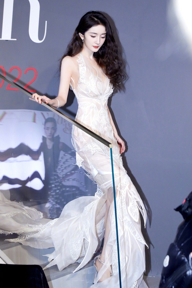 Quá khứ nóng bỏng của Son Ye Jin cực giống 1 đại mỹ nhân Cbiz- Ảnh 9. Quá khứ nóng bỏng của Son Ye Jin cực giống 1 đại mỹ nhân Cbiz- Ảnh 9.