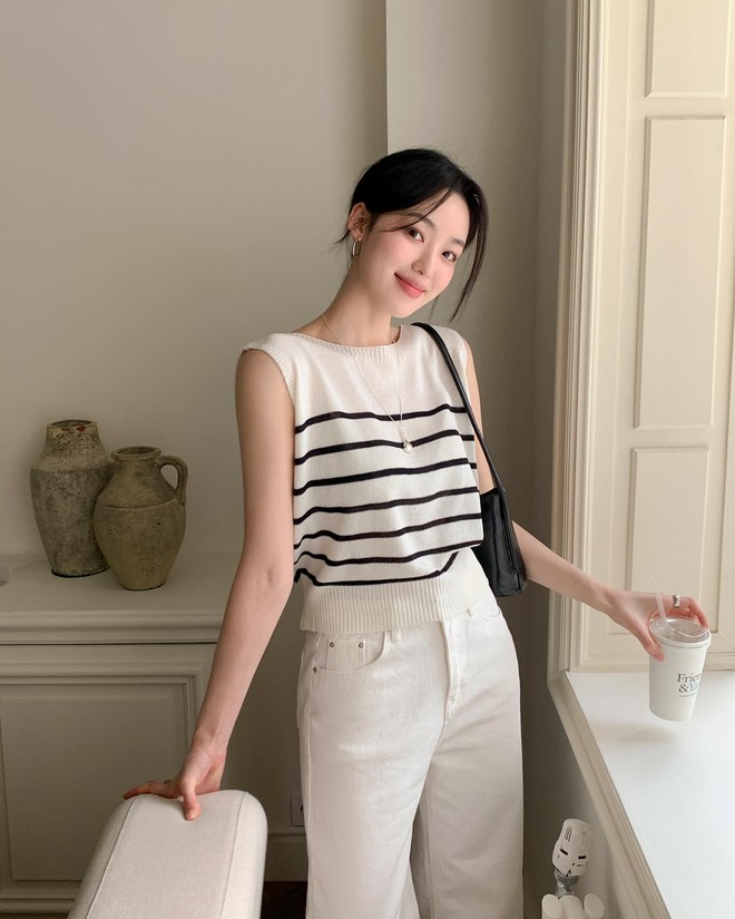 5 gam màu trang phục siêu ăn ảnh, mặc đi dạo phố hay du lịch đều chuẩn- Ảnh 4. 5 gam màu trang phục siêu ăn ảnh, mặc đi dạo phố hay du lịch đều chuẩn- Ảnh 4.