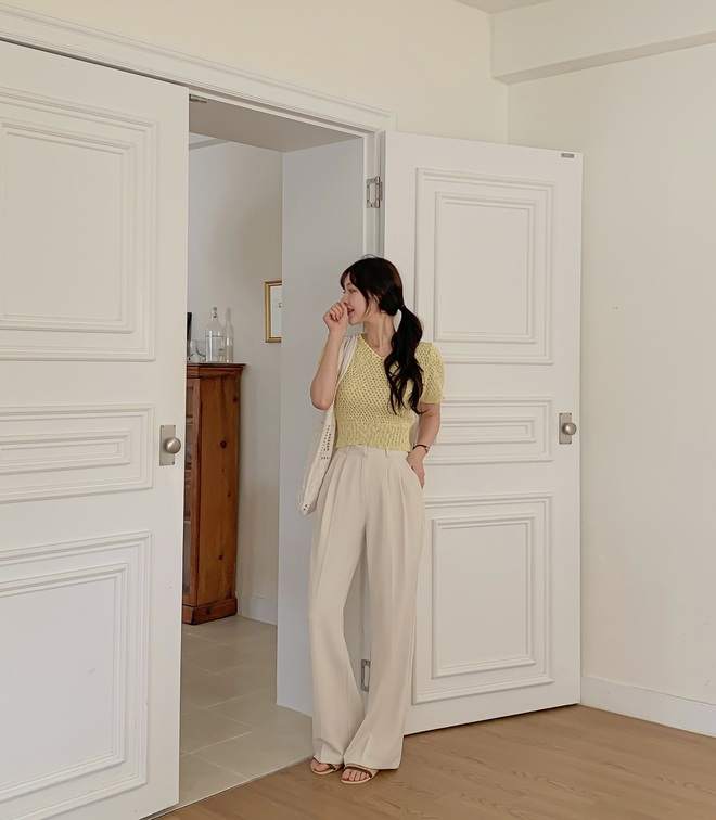 5 gam màu trang phục siêu ăn ảnh, mặc đi dạo phố hay du lịch đều chuẩn- Ảnh 6. 5 gam màu trang phục siêu ăn ảnh, mặc đi dạo phố hay du lịch đều chuẩn- Ảnh 6.