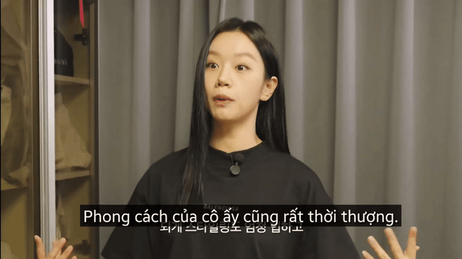 Không mê Lee Hyeri đời không nể: Người lạ khen túi là cho luôn, giàu vậy mà vẫn dùng đồ giản dị- Ảnh 14. Không mê Lee Hyeri đời không nể: Người lạ khen túi là cho luôn, giàu vậy mà vẫn dùng đồ giản dị- Ảnh 14.