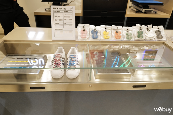 Cận cảnh Brand Center đầu tiên tại Việt Nam của adidas: Mang đậm dấu ấn đường phố Việt- Ảnh 9. Cận cảnh Brand Center đầu tiên tại Việt Nam của adidas: Mang đậm dấu ấn đường phố Việt- Ảnh 9.