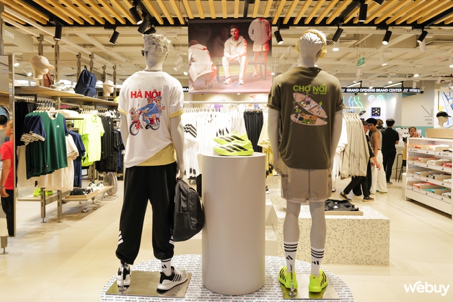 Cận cảnh Brand Center đầu tiên tại Việt Nam của adidas: Mang đậm dấu ấn đường phố Việt- Ảnh 3. Cận cảnh Brand Center đầu tiên tại Việt Nam của adidas: Mang đậm dấu ấn đường phố Việt- Ảnh 3.