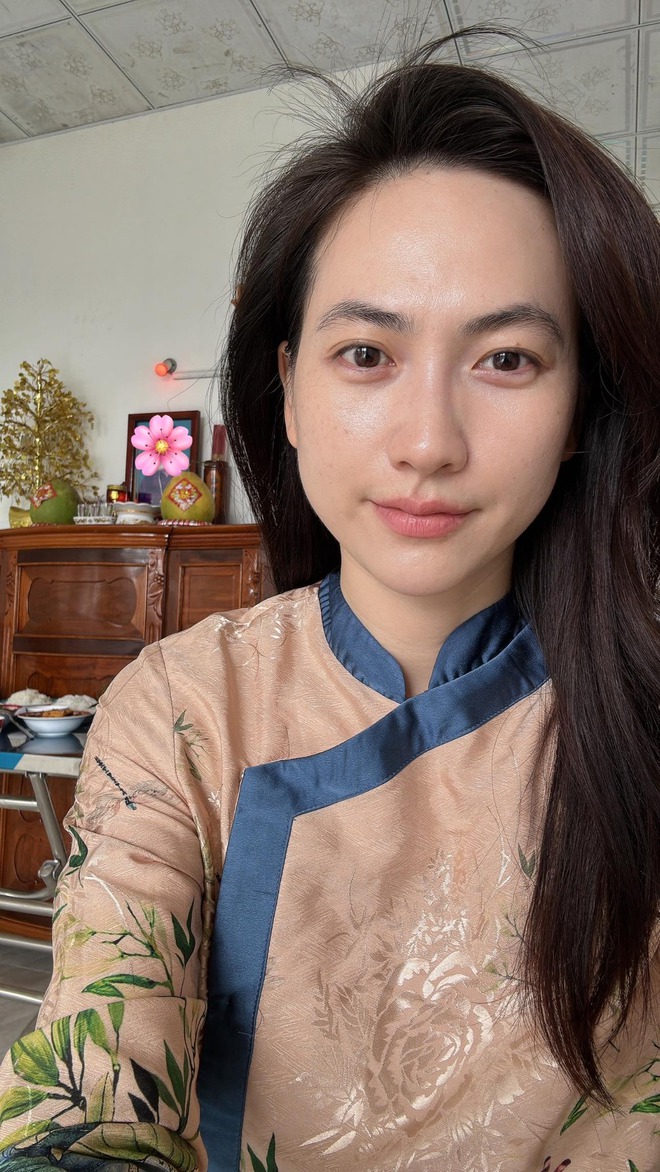 Vỡ lẽ lý do "ngọc nữ trăm tỷ" của Trấn Thành có mặt mộc đỉnh cao, 80% nhờ việc ăn uống- Ảnh 2. Vỡ lẽ lý do "ngọc nữ trăm tỷ" của Trấn Thành có mặt mộc đỉnh cao, 80% nhờ việc ăn uống- Ảnh 2.