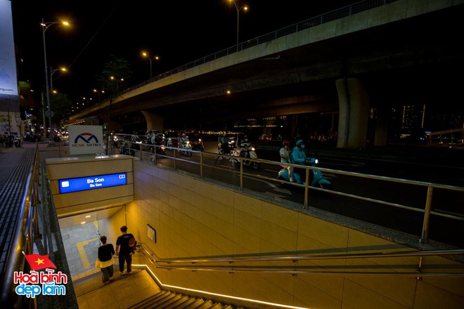 Chùm ảnh: Khi TP.HCM dịu dàng trong hoàng hôn tháng Tư và những khoảnh khắc thật đẹp của hòa bình!- Ảnh 17.