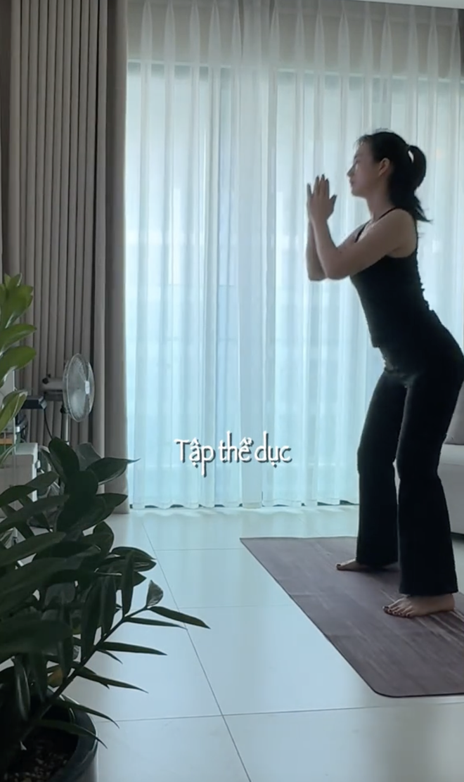 Vỡ lẽ lý do "ngọc nữ trăm tỷ" của Trấn Thành có mặt mộc đỉnh cao, 80% nhờ việc ăn uống- Ảnh 5. Vỡ lẽ lý do "ngọc nữ trăm tỷ" của Trấn Thành có mặt mộc đỉnh cao, 80% nhờ việc ăn uống- Ảnh 5.