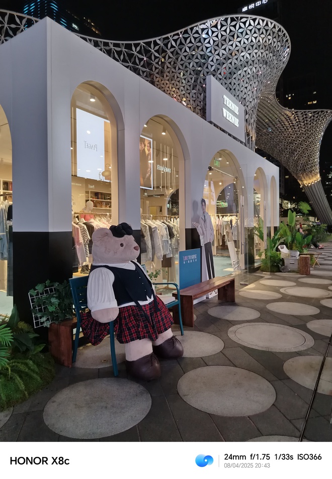Đánh giá nhanh camera của Honor X8C: Điện thoại tầm trung dưới 8 triệu chụp có ra gì?- Ảnh 6. Đánh giá nhanh camera của Honor X8C: Điện thoại tầm trung dưới 8 triệu chụp có ra gì?- Ảnh 6.