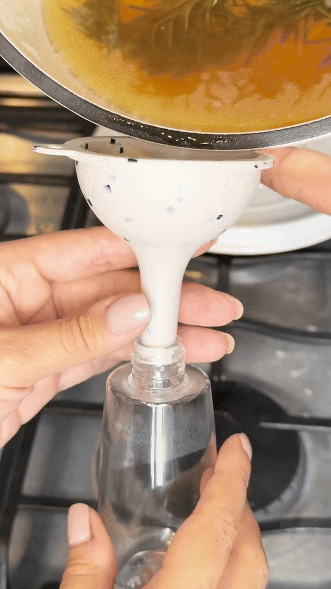 Nước thần tự nhiên giúp tóc mọc nhanh, mềm mượt, hơn hết là giá rẻ và dễ làm- Ảnh 12. Nước thần tự nhiên giúp tóc mọc nhanh, mềm mượt, hơn hết là giá rẻ và dễ làm- Ảnh 12.