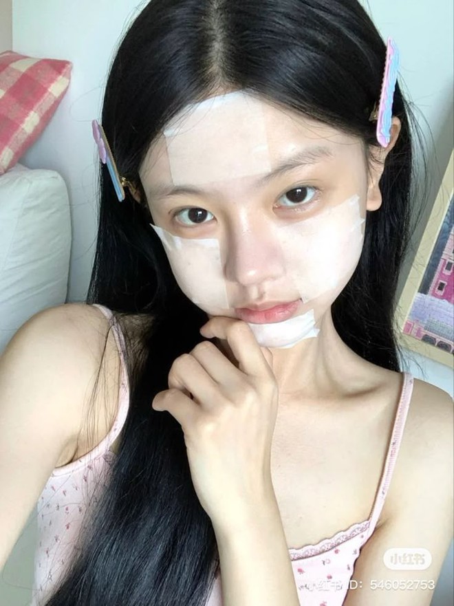 Chăm chỉ làm đúng 1 việc vào buổi sáng, Gong Hyo Jin U50 vẫn giữ vững “làn da không tuổi”- Ảnh 11. Chăm chỉ làm đúng 1 việc vào buổi sáng, Gong Hyo Jin U50 vẫn giữ vững “làn da không tuổi”- Ảnh 11.