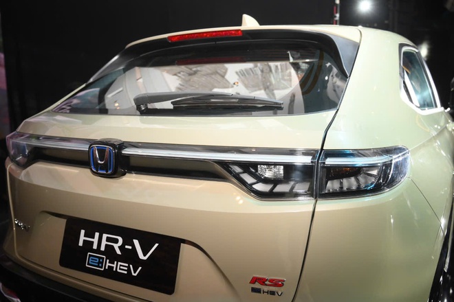 Chênh 6 triệu đồng, chọn Honda HR-V G hay Mitsubishi Xforce bản 'full'- Ảnh 3. Chênh 6 triệu đồng, chọn Honda HR-V G hay Mitsubishi Xforce bản 'full'- Ảnh 3.
