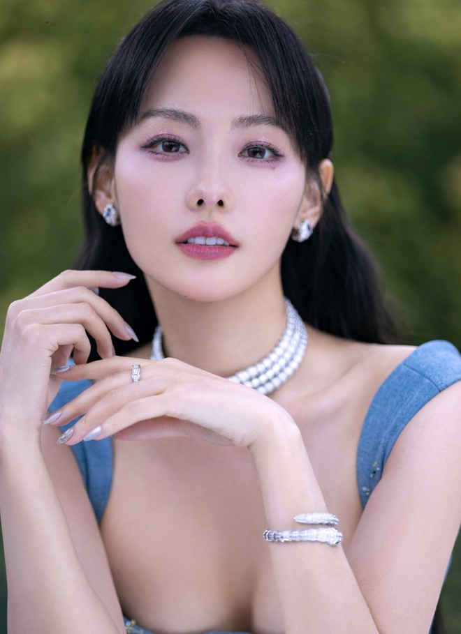 Đối thủ của Chi Pu khoe sắc vóc đỉnh chóp hậu "phong sát", đúng là phi tần đẹp nhất xứ Trung- Ảnh 18. Đối thủ của hi88.com sắc vóc đỉnh chóp hậu "phong sát", đúng là phi tần đẹp nhất xứ Trung- Ảnh 18.