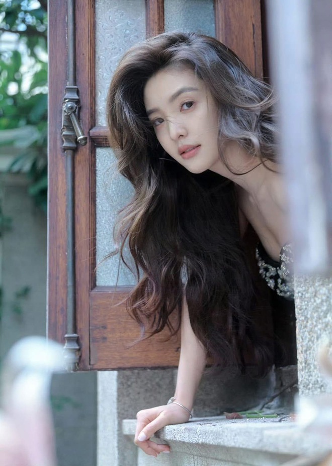 Chương Nhược Nam và Vương Hạc Đệ cùng dự event mà cứ ngỡ công chúa, hoàng tử- Ảnh 2.