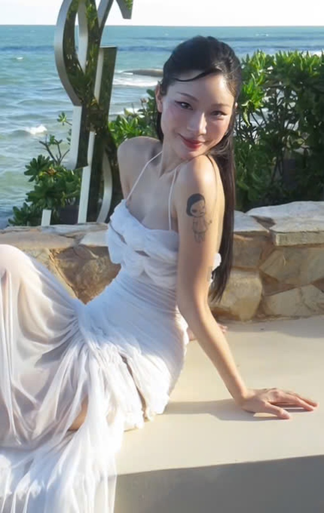 Say đắm tủ đồ của nàng fashion blogger Việt, sành điệu cỡ này thì bảo sao 700k người ấn follow- Ảnh 9. Say đắm tủ đồ của nàng fashion blogger Việt, sành điệu cỡ này thì bảo sao 700k người ấn follow- Ảnh 9.