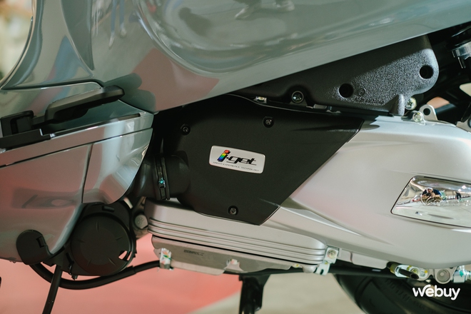 Vespa Primavera & Sprint 2025 chính thức ra mắt tại Việt Nam: Di sản gần 80 năm kết hợp với công nghệ đỉnh cao, chuẩn Vibe Gen Z!- Ảnh 18. Vespa Primavera & Sprint 2025 chính thức ra mắt tại Việt Nam: Di sản gần 80 năm kết hợp với công nghệ đỉnh cao, chuẩn Vibe Gen Z!- Ảnh 18.