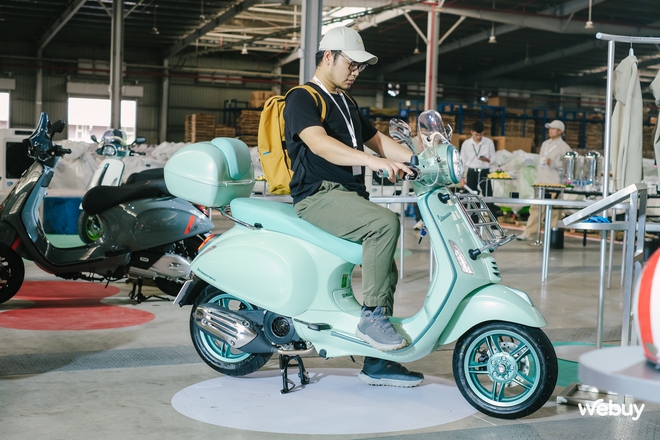 Vespa Primavera & Sprint 2025 chính thức ra mắt tại Việt Nam: Di sản gần 80 năm kết hợp với công nghệ đỉnh cao, chuẩn Vibe Gen Z!- Ảnh 2. Vespa Primavera & Sprint 2025 chính thức ra mắt tại Việt Nam: Di sản gần 80 năm kết hợp với công nghệ đỉnh cao, chuẩn Vibe Gen Z!- Ảnh 2.