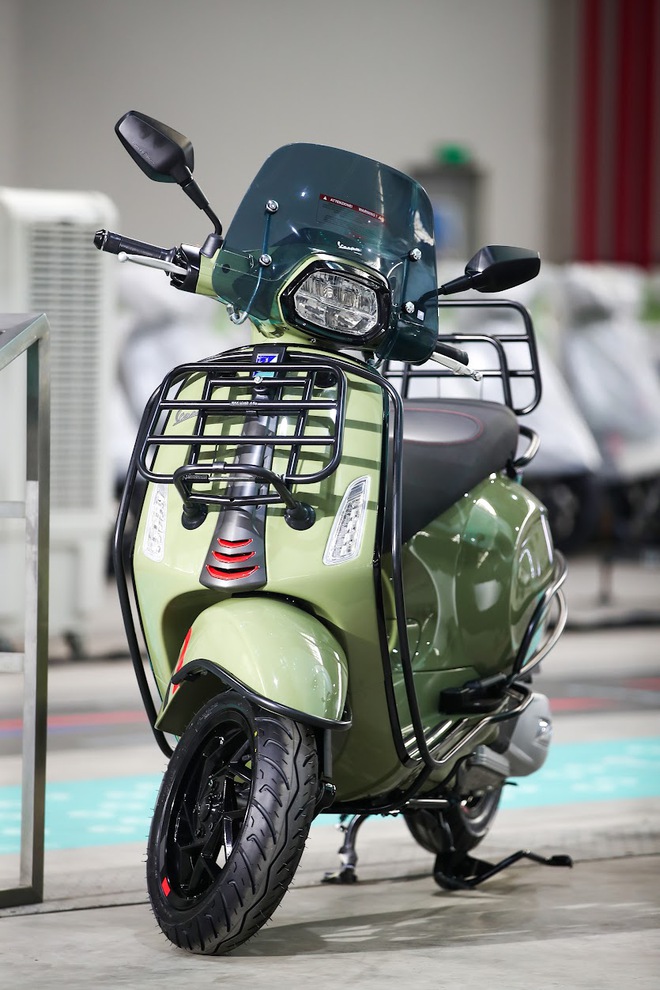 Cận cảnh Vespa Primavera & Sprint 2025 mới ra mắt tại Việt Nam: Điểm chạm của di sản và công nghệ, giá từ 84-104 triệu đồng - Ảnh 6. Cận cảnh Vespa Primavera & Sprint 2025 mới ra mắt tại Việt Nam: Điểm chạm của di sản và công nghệ, giá từ 84-104 triệu đồng - Ảnh 6.