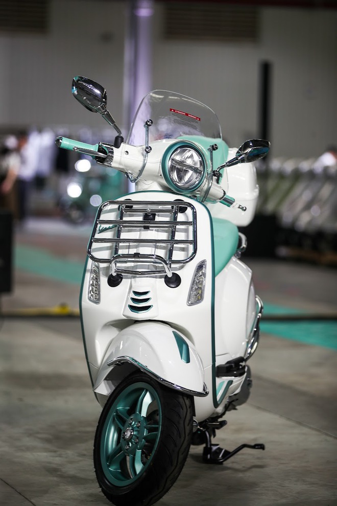 Cận cảnh Vespa Primavera & Sprint 2025 mới ra mắt tại Việt Nam: Điểm chạm của di sản và công nghệ, giá từ 84-104 triệu đồng - Ảnh 7. Cận cảnh Vespa Primavera & Sprint 2025 mới ra mắt tại Việt Nam: Điểm chạm của di sản và công nghệ, giá từ 84-104 triệu đồng - Ảnh 7.