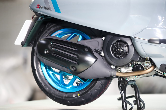 Cận cảnh Vespa Primavera & Sprint 2025 mới ra mắt tại Việt Nam: Điểm chạm của di sản và công nghệ, giá từ 84-104 triệu đồng - Ảnh 9. Cận cảnh Vespa Primavera & Sprint 2025 mới ra mắt tại Việt Nam: Điểm chạm của di sản và công nghệ, giá từ 84-104 triệu đồng - Ảnh 9.